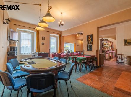 Prodej nájemního domu, 335 m²