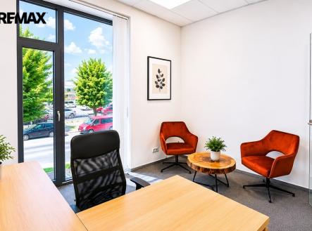 Pronájem kanceláře, 63 m²