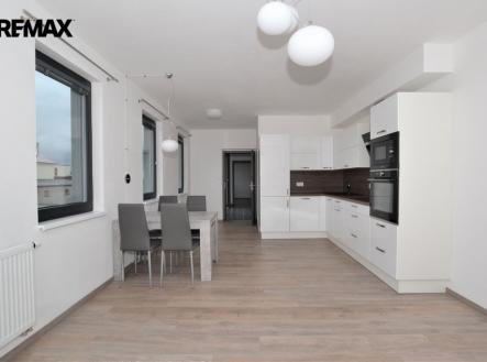Pronájem bytu, 2+kk, 56 m²