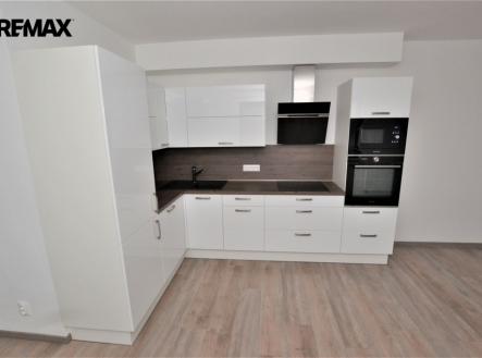 Pronájem bytu, 2+kk, 56 m²