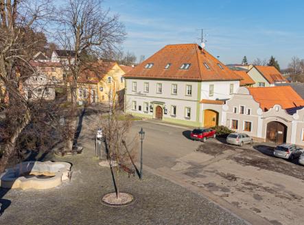 Prodej - komerční objekt, jiný, 1 200 m²