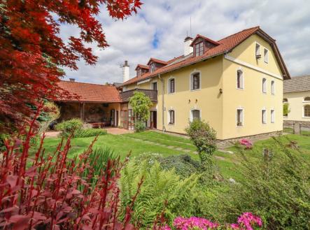 Prodej - dům/vila, 550 m²