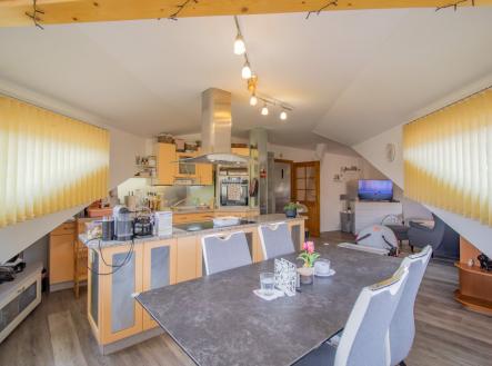 Pronájem bytu, 3+kk, 117 m²