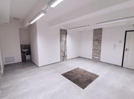 Pronájem komerčního objektu, jiný, 24 m²