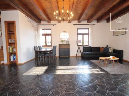 Pronájem bytu, 4+kk, 170 m²