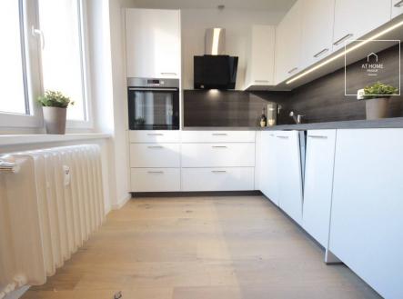 Pronájem bytu, 2+kk, 53 m²