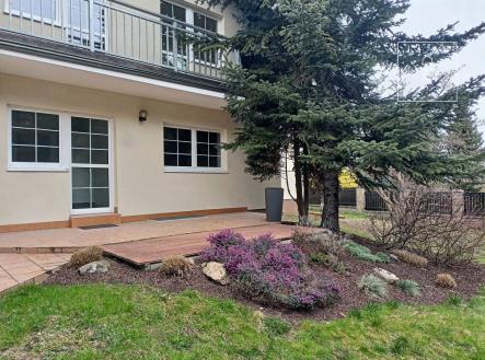 Pronájem domu/vily, 325 m² obrázek