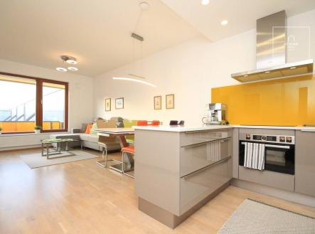 Prodej bytu, 3+kk, 77 m²