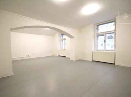 Pronájem obchodní prostor, 117 m²