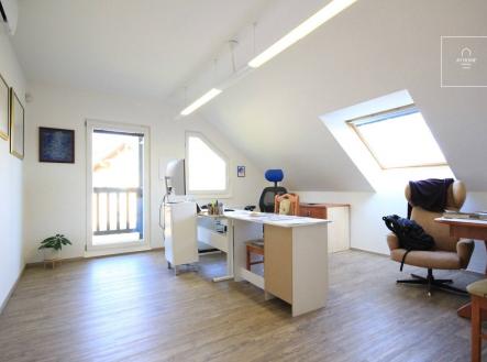 Pronájem domu/vily, 165 m²