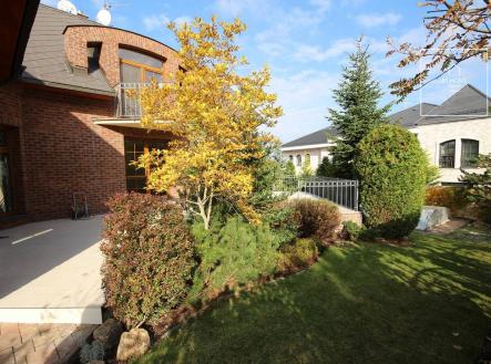 Pronájem domu/vily, 384 m²