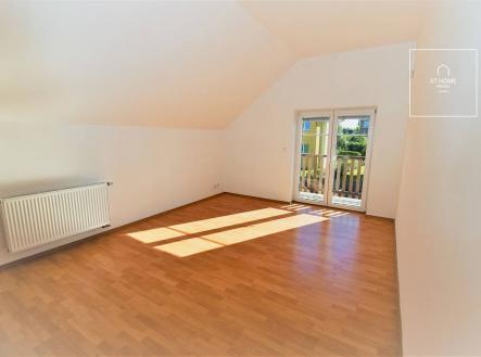 Pronájem domu/vily, 200 m²