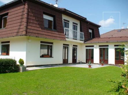 Pronájem domu/vily, 365 m²