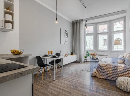 Pronájem bytu, 2+kk, 42 m²