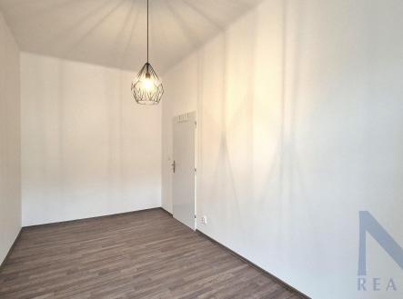 Pronájem bytu, 2+kk, 42 m²