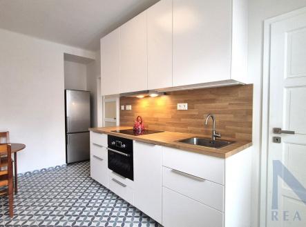 Pronájem bytu, 1+1, 44,3 m²