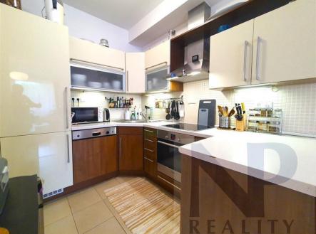 Pronájem bytu, 2+kk, 64 m²