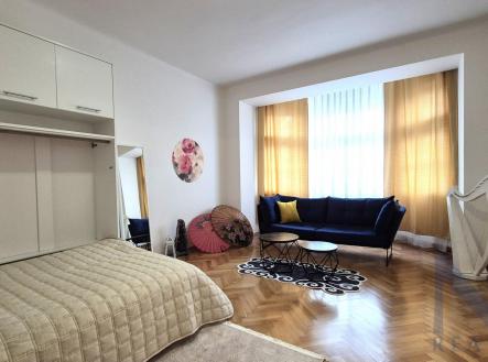 Pronájem bytu, 2+1, 57,8 m²