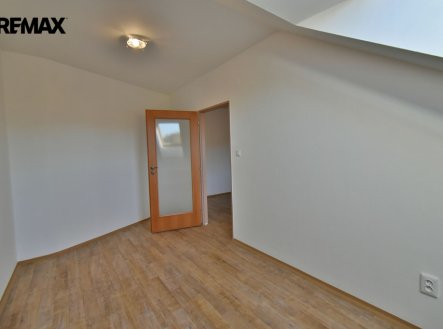 Pronájem bytu, 3+1, 70 m²