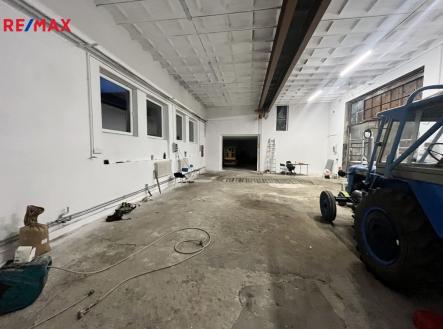 Pronájem výrobní prostor, 250 m²
