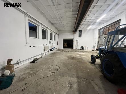 Pronájem výrobní prostor, 250 m²