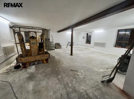 Pronájem výrobní prostor, 250 m²