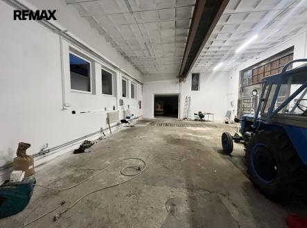 Pronájem výrobní prostor, 250 m²