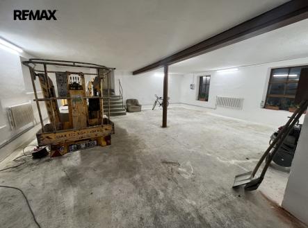 Pronájem výrobní prostor, 250 m²