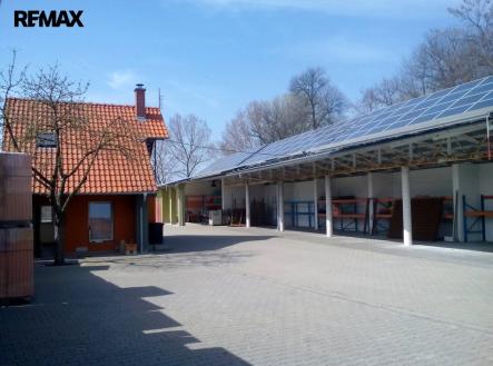 Pronájem skladovací prostor, 1 200 m²