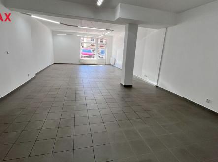 Pronájem - obchodní prostor, 85 m²