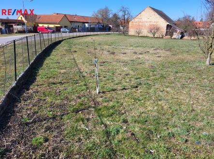 Prodej pozemku pro bydlení, 2 100 m²