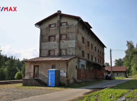 Prodej skladovací prostor, 600 m²