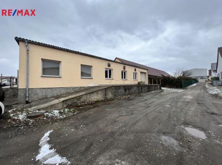 Pronájem - výrobní prostor, 206 m²
