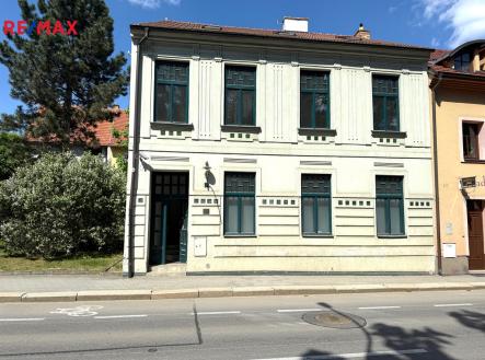 Prodej - obchodní prostor, 250 m²