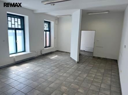 Prodej obchodní prostor, 250 m²