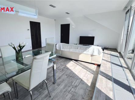 Prodej bytu, 4+kk, 119 m²