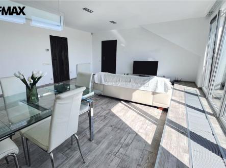 Prodej bytu, 4+kk, 119 m²