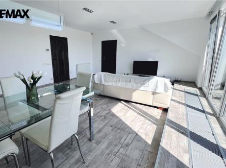 Prodej bytu, 4+kk, 119 m²