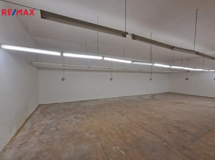 Pronájem obchodní prostor, 153 m²