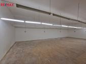 Pronájem obchodní prostor, 153 m²