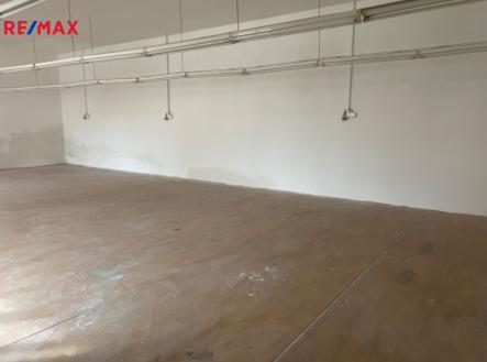 Pronájem obchodní prostor, 153 m²