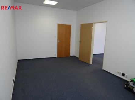 Pronájem - obchodní prostor, 40 m²