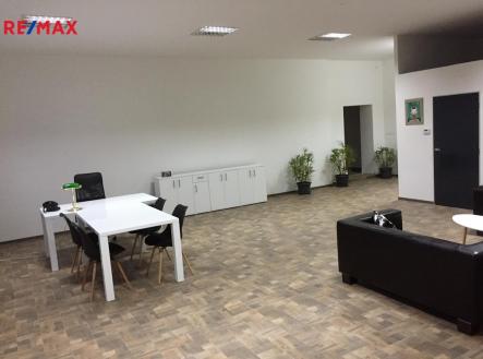 Prodej výrobní prostor, 1 924 m²