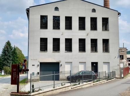 Prodej výrobní prostor, 1 924 m²