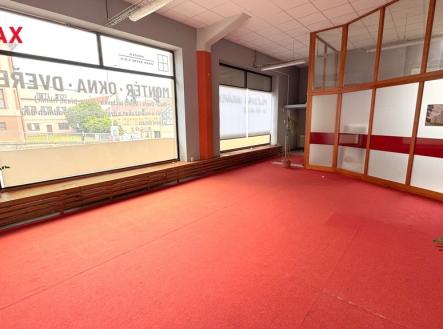 Pronájem - obchodní prostor, 51 m²