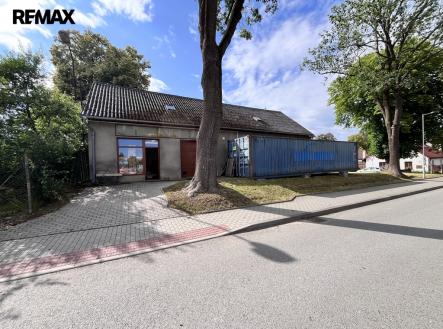 Prodej obchodní prostor, 121 m²