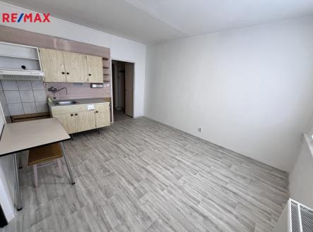 Pronájem bytu, 2+kk, 42 m²