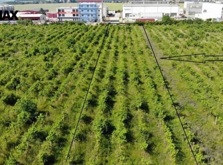 Prodej pozemku pro komerční výstavbu, 2 465 m²