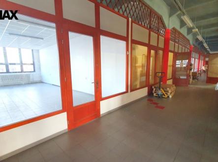 Pronájem obchodní prostor, 41 m²