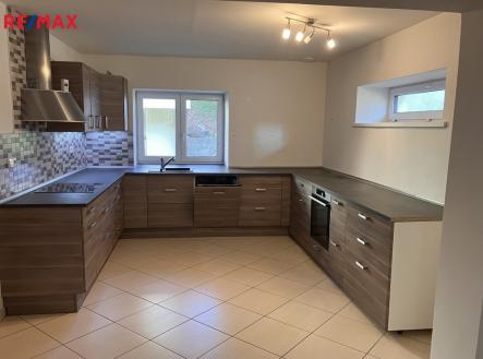 Prodej domu/vily, 418 m²